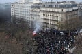 Francúzski odborári avizujú celoštátny protest: Bojujú proti penzijnej reforme