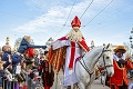 Ako si užívajú Vianoce európski panovníci? Romantika na vidieku aj charita pre deti