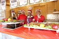 Veľké porovnanie cien občerstvenia na vianočných trhoch: Najlacnejší punč a lokše sú v Trnave