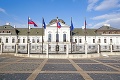 Vyhoveli pamiatkarom: Prezidentský palác bude mať novú svetelnú výzdobu aj vianočný stromček
