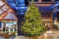 Španielsky hotel nešetrí: Vianočný stromček za 14 miliónov €