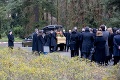 Nemecko sa ponorilo do smútku: V Berlíne pochovali zavraždeného syna († 59) exprezidenta