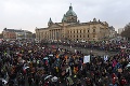 Nemecká vláda ostro skritizovala výtržnosti na proteste v Lipsku: Demonštrantom adresovala tvrdý odkaz