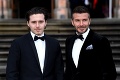 Brooklyn Beckham s frajerkou spôsobili rozruch v Cannes: Ich divokú hádku musela riešiť ochranka!