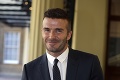 Beckham oslavoval prvé víťazstvo svojho tímu: Strhaný, strapatý a s vlajkou naopak
