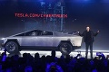 Tesla predstavila futuristický Cybertruck: Megatrapas pri predvádzaní odolnosti