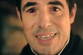 Z kultového príbehu, ktorý točili aj na Slovensku, naskakuje husia koža: Dracula už cerí zuby v Štiavnici