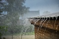 SHMÚ varuje pred silným dažďom: Výstraha platí najmä pre tieto okresy