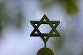 Útok skladacou lopatkou: Pri synagóge v Hamburgu vážne zranili židovského študenta