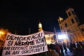 Výročie Nežnej revolúcie vylákalo Slovákov do ulíc: Pritiahlo do 8-tisíc ľudí