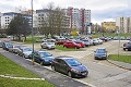 Petržalka zavádza od novembra nový parkovací systém: Vo výhode budú obyvatelia s trvalým pobytom