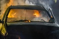 Rušná noc košických hasičov: Niekto podpálil dve autá, škody rátajú v desiatkach tisíc