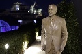 Nemci postavili sochu americkému prezidentovi: Spoznáte podľa fotky kto to je?