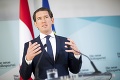 Pod rakúskym kancelárom sa trasie stolička: Parlament bude rozhodovať o nedôvere Kurzovi
