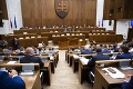 Poslanci v Národnej rade makajú: Za prvé dva dni schôdze prešli až 30 bodov programu