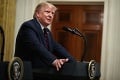 Trumpovi horí pod nohami: Snemovňa schválila rezolúciu vyšetrovania, môže viesť k žalobe na prezidenta