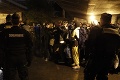 Polícia zlikvidovala dva utečenecké tábory na predmestí Paríža, stovky migrantov ušli