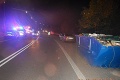 Tragický večer na Liptove: Chodca na neosvetlenej ceste prešlo auto