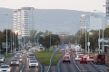 Doprava v Bratislave kolabuje: Linky mestskej dopravy meškajú desiatky minút