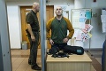 Na Okresnom súde Bratislava V nahlásili bombu: Pojednávanie s expolicajtom Tiefenbachom odročili