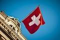 Dovolenkári potrebujú pevné nervy: Vo Švajčiarsku si v kolóne počkáte dve hodiny