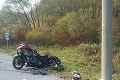 Zrážka motocyklov sa skončila tragédiou: Jeden človek na mieste zomrel