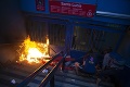 Búrlivé násilnosti po zdražení lístkov metra v Čile: V krajine je výnimočný stav