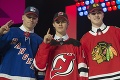 Hughes a Kakko spoznali svoje kluby: Kto sa stal draftovou jednotkou NHL?