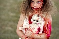 Matka to s prípravou na Halloween prehnala: Z ratolestí urobila zombie