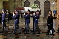 Prahu zaliali slzy: Najsilnejšie momenty poslednej rozlúčky a pohrebu Karla Gotta († 80)