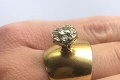 Matka darovala dcére svoj snubný prsteň, nadšenia sa nedočkala: Nosili by ste niečo takéto?!