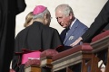 Pápež vyhlásil nových svätých: Na slávnostný obrad pricestoval aj princ Charles