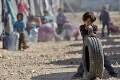Takmer 800 rodinných členov IS ušlo z tábora v Sýrii: Teraz ho nikto nestráži