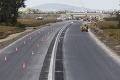 Ukončili práce na maďarskej diaľnici k slovenským hraniciam: Finišujú aj most medzi Komáromom a Komárnom