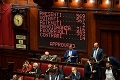 Na tento deň čakali veky: Talianski poslanci schválili zníženie počtu členov oboch komôr parlamentu