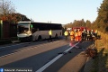 Smrteľná nehoda pri Hendrichovcich: Vodič († 29) prešiel do protismeru, zrážku s autobusom nemal šancu prežiť