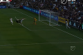 Je lepší ako Zlatan: Carlos Vela vytvoril úžasným hetrikom rekord americkej MLS!