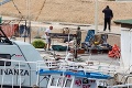 Po prevrátení člna pri Lampeduse vyzdvihli z mora telá 13 žien, niektoré z nich boli tehotné