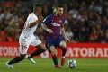 Barcelona valcuje súperov aj s deviatimi hráčmi: Seville uštedrili debakel