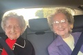 Najstarším dvojičkám chuť do života nechýba: Ťahá im na stovku, zatúžili po Facebooku