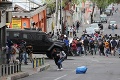 Ekvádor ruší dotácie na pohonné hmoty: Ľudia sa búria, blokujú hlavné mesto