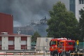 Zápach po výbuchu francúzskej továrne znepokojuje obyvateľov: Čo na to úrady?