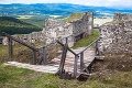 Pustý hrad je prvou stredovekou pamiatkou s panoramatickou kamerou: Funguje bez elektriny!