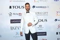Ricky Martin sa ukázal s novým imidžom: Veď vyzerá ako z nemeckého porna!