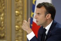 Macron vyzýva USA a Čínu k urýchlenému kroku: Obchodnou vojnou škodíte svetu