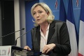 V Paríži vyčíňali výtržníci: Zápalná fľaša zasiahla sídlo kampane Le Penovej