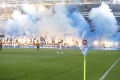 Dramatický zápas Trnavy so Slovanom: Požiar na tribúne!