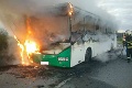 Ranná dráma neďaleko Sabinova: Autobus s cestujúcimi začal horieť!