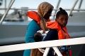 Malta zachránila tehotnú migrantku, ktorej hrozil potrat, a ďalších 44 ľudí