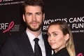 Liam Hemsworth podal za chrbtom Miley Cyrus žiadosť o rozvod: Toto bolo preňho poslednou kvapkou